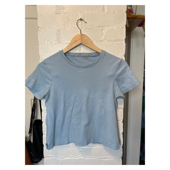 3/30$ vintage blue baby tee - Picture 1 of 2